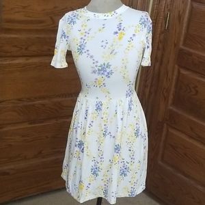 Cute comfy floral dress